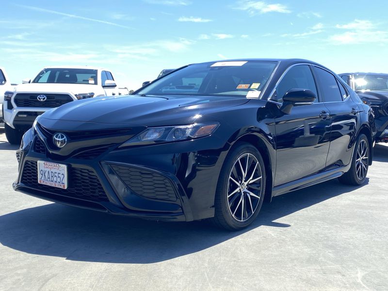 Used 2024 Toyota Camry SEImage 6