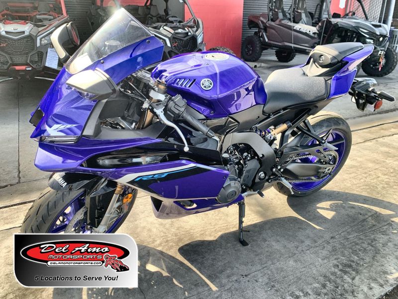 New 2025 Yamaha YZF-R9 Image 1