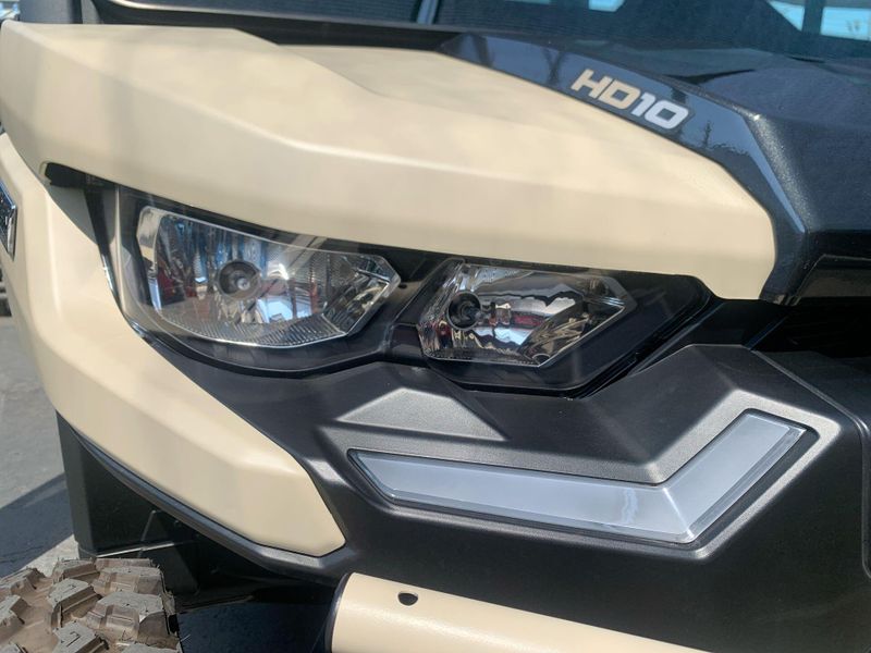 New 2025 Can-Am DEFENDER MAX LIMITED CAB HD10 Image 25