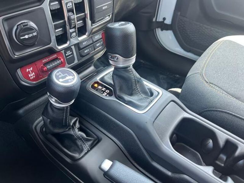 2025 Jeep Wrangler 4-door Willys