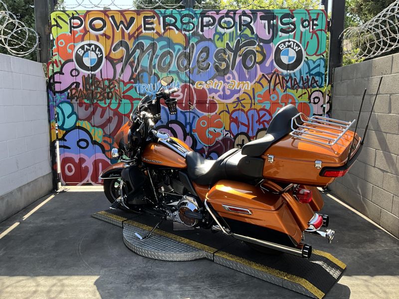 Used 2014 HARLEY Electra Glide Ultra Limited Image 7