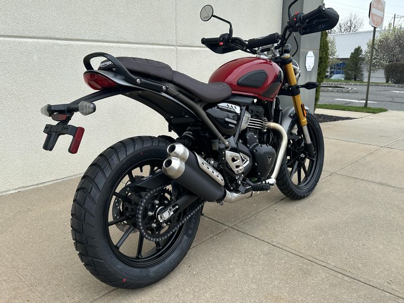 2025 Triumph SCRAMBLER 400 XImage 3