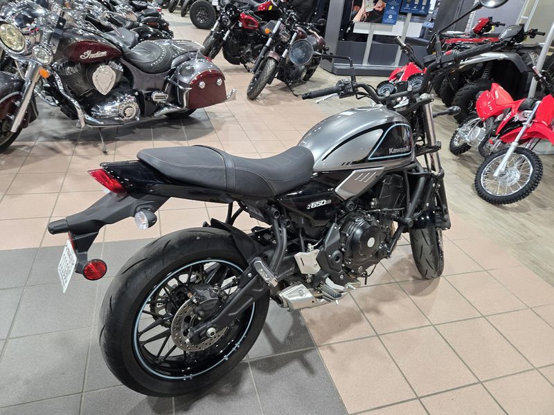 USED 2023 KAWASAKI Z650RS ABS Image 6