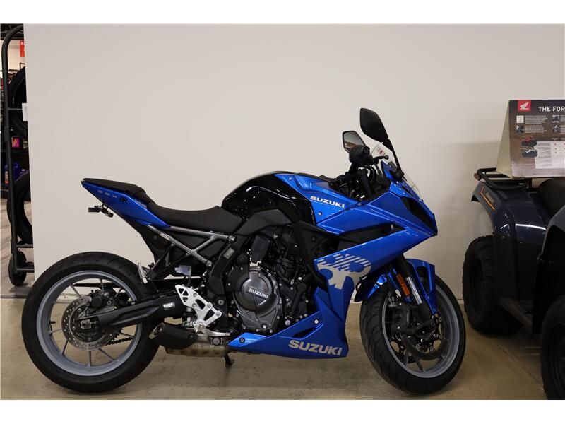 2024 Suzuki GSX8R Image 1