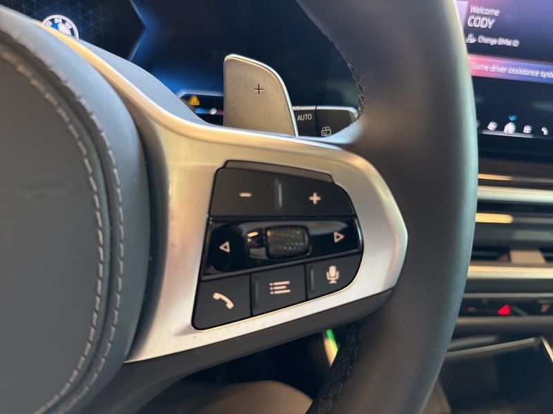 2025 BMW X5 xDrive40i M PACKAGE