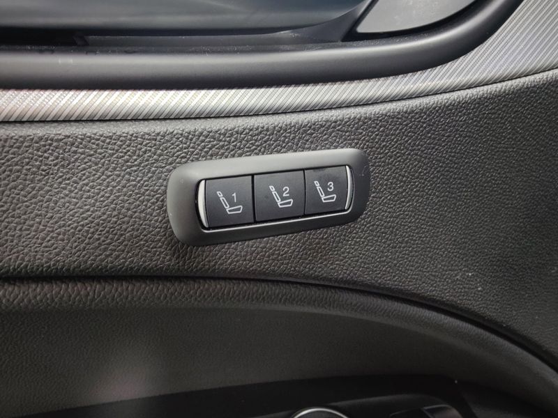 2024 Alfa Romeo Stelvio Veloce AWD w/Activ AsstImage 22
