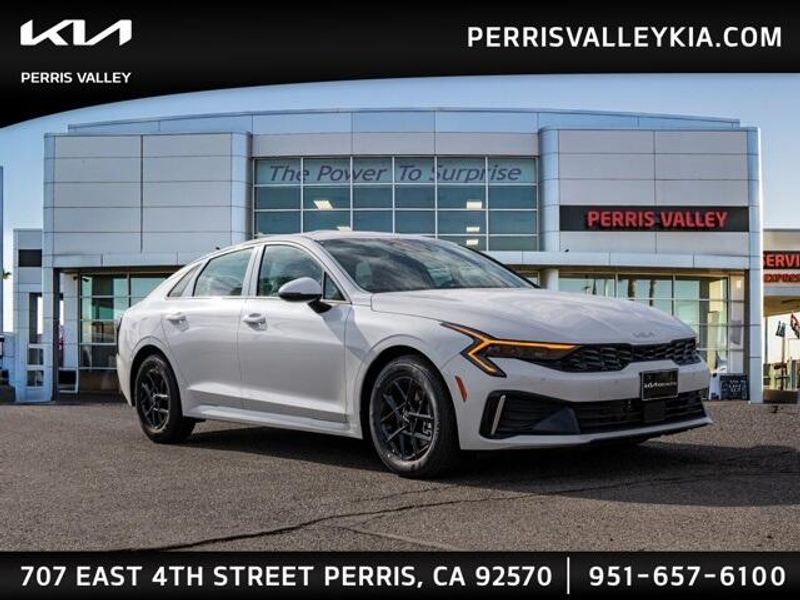 New 2026 Kia K5 LXSImage 1