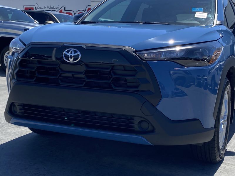 New 2026 Toyota Corolla Cross LEImage 7