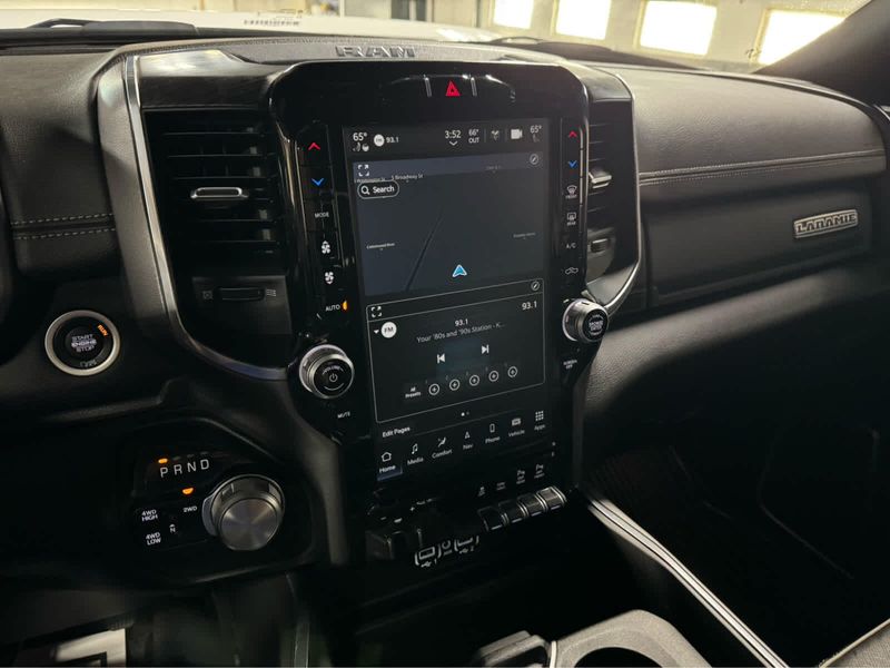 2024 Ram 2500 Laramie photo 17