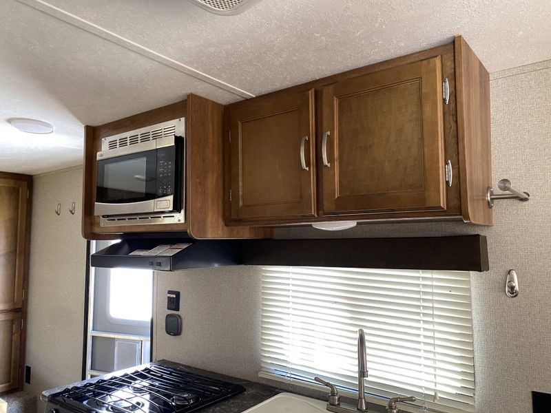 Used 2017 SPRINGDALE 179QB Image 11