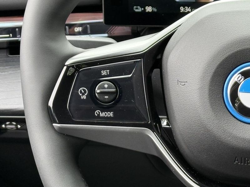 2025 BMW i5 eDrive40Image 23