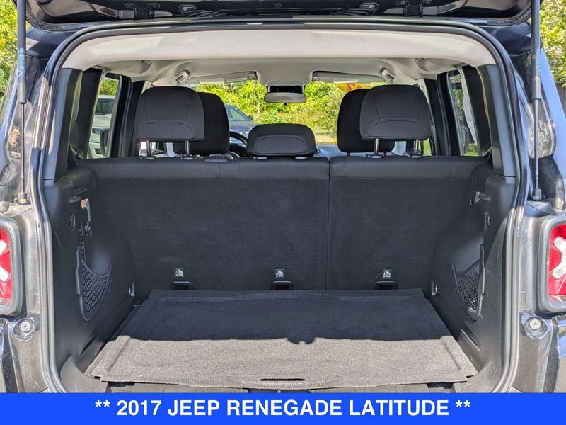 2017 Jeep Renegade Latitude North Edition photo 28