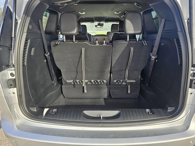 New 2026 Chrysler Pacifica Select AwdImage 10