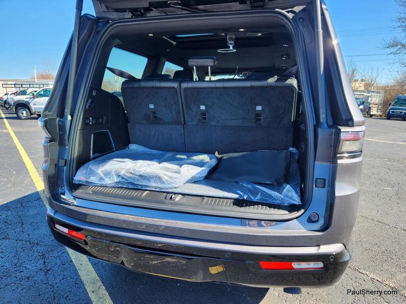 2026 Jeep Grand Wagoneer Upland 4x4