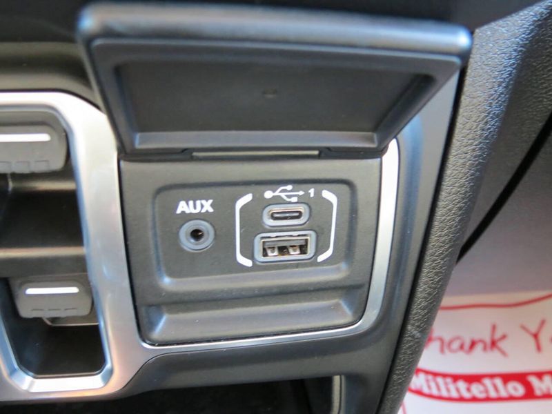 Used 2025 Jeep Wrangler 4xE Sahara 4x4 4dr SUVImage 15