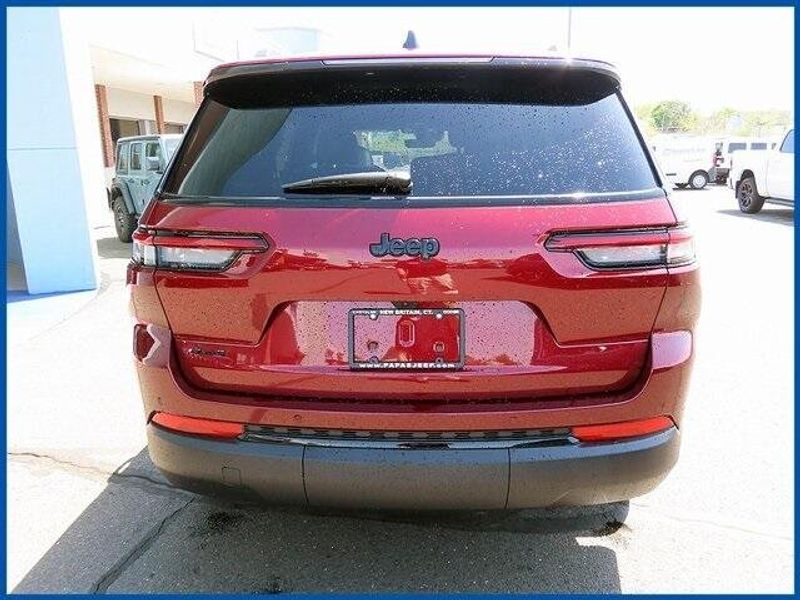 2025 Jeep Grand Cherokee AltitudeImage 6