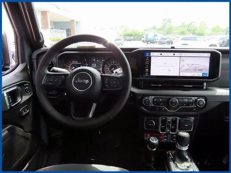 New 2025 Jeep Wrangler RubiconImage 12