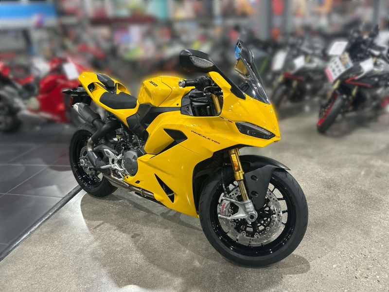 New 2026 Ducati PANIGALE V2 S Image 10