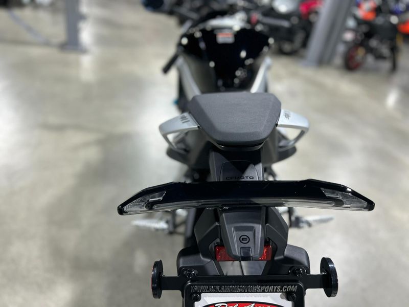 New 2025 CFMOTO 675SS Image 13