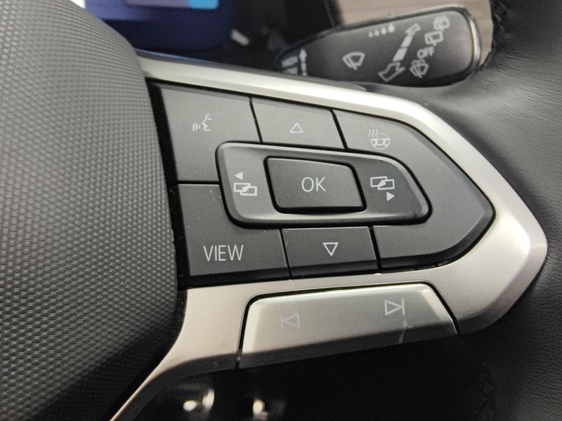 Used 2025 Volkswagen Atlas SEL Premium AWD R-Line Sunroof/NavImage 36