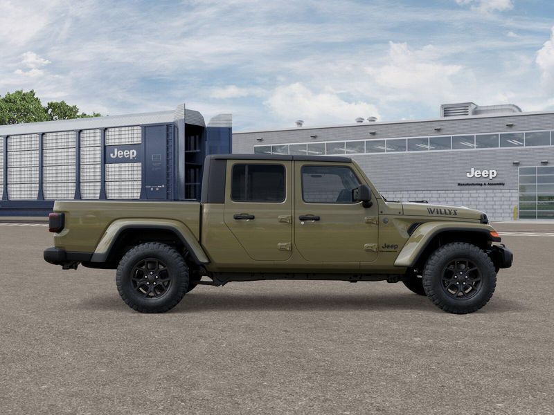 New 2026 Jeep Gladiator Willys 4x4Image 28