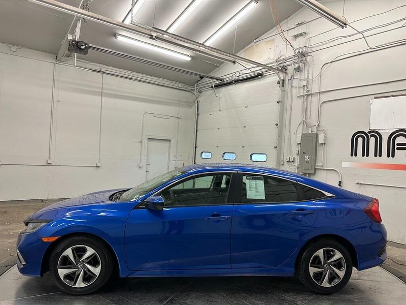 2019 Honda Civic LXImage 11