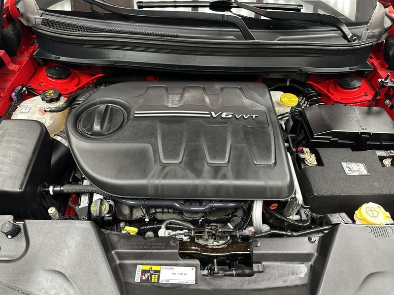 Used 2018 Jeep Cherokee TrailhawkImage 25