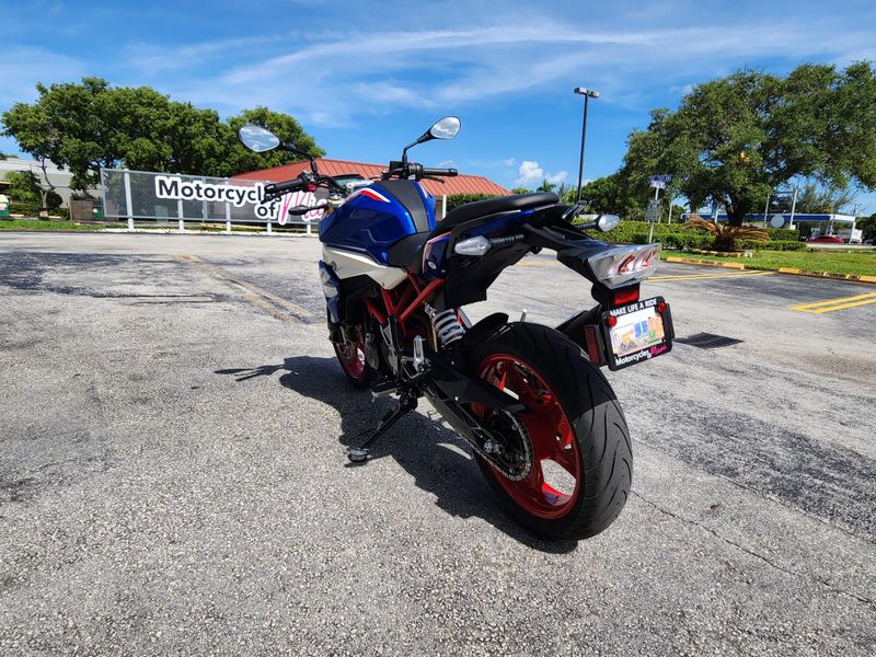 2025 BMW G 310 RImage 8