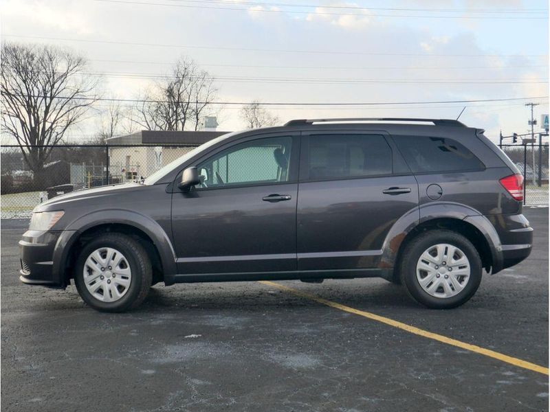 2017 Dodge Journey SEImage 10