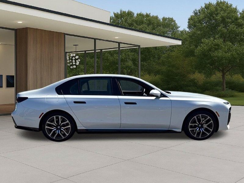 Used 2026 BMW 7 Series 750e xDriveImage 7