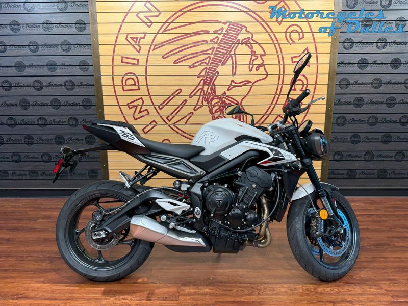 2024 Triumph Street Triple 765 R Image 1