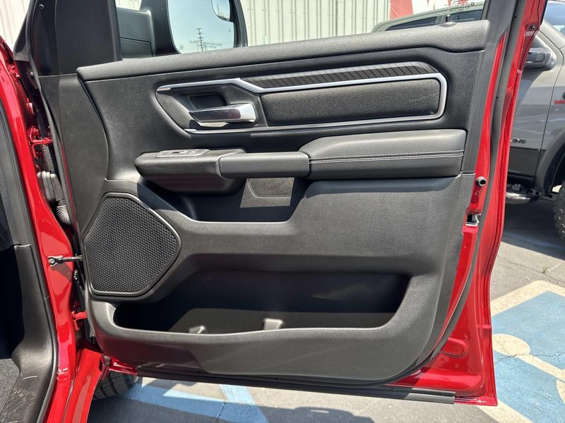 New 2026 RAM 1500 Big Horn Crew Cab 4x2 5'7' Box