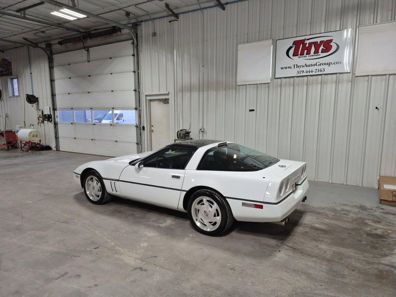 1989 Chevrolet Corvette Image 10