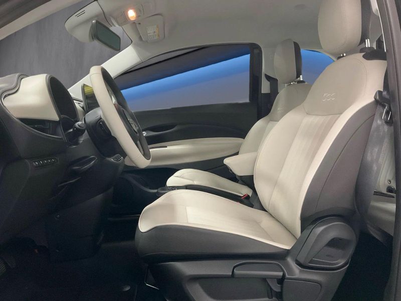 New 2026 Fiat 500e IconaImage 3