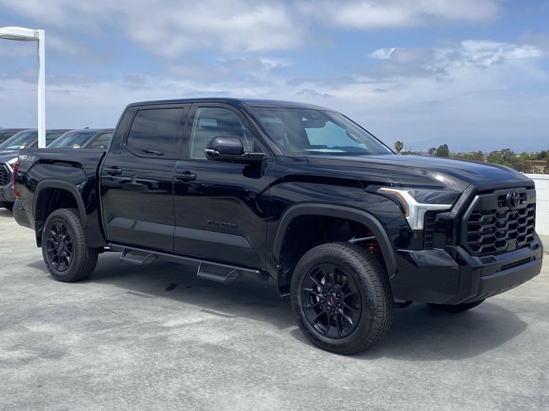 2025 Toyota Tundra LimitedImage 2