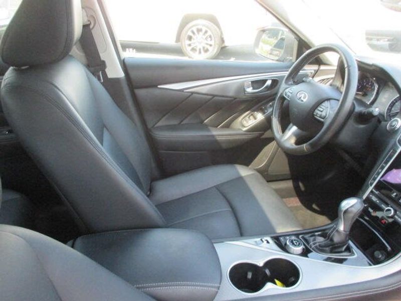 Used 2016 INFINITI Q50 2.0t PremiumImage 26