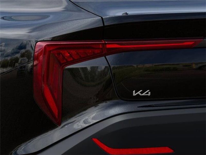 2025 Kia K4 EXImage 11