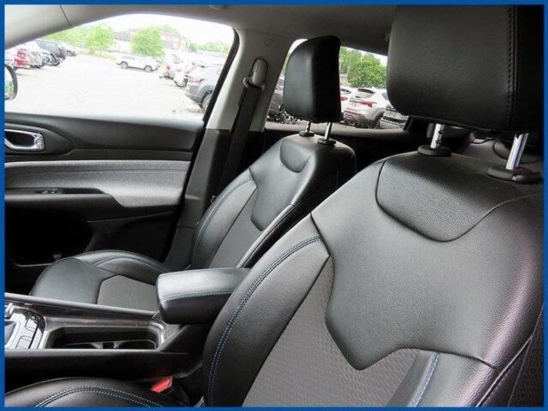 2022 Jeep Compass LatitudeImage 12