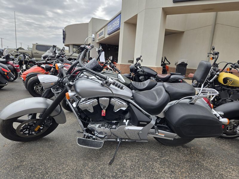 USED 2014 HONDA INTERSTATE Image 4