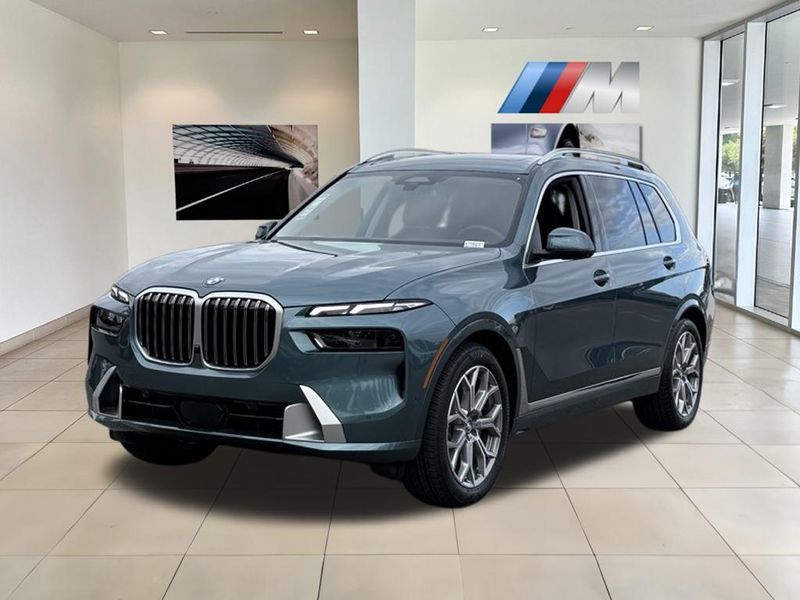 2025 BMW X7 xDrive40iImage 2