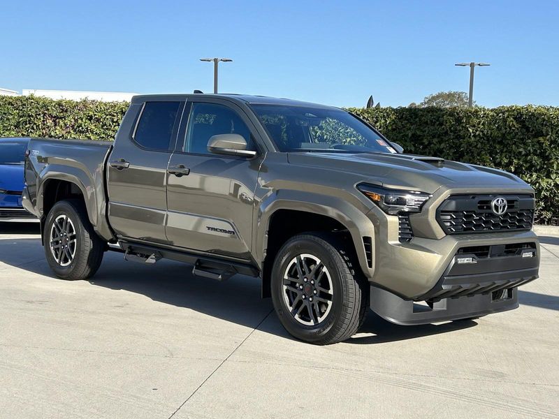 New 2024 Toyota Tacoma TRD SportImage 2