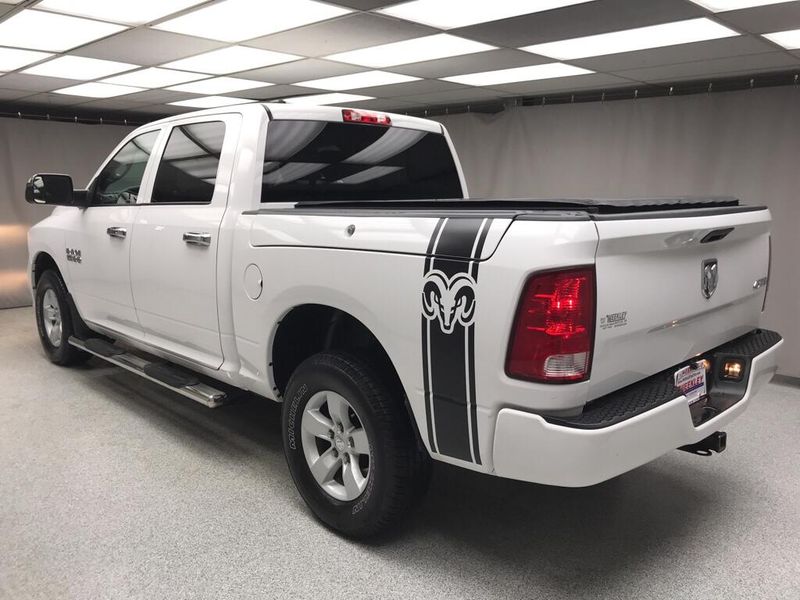 Used 2017 RAM 1500 ExpressImage 2