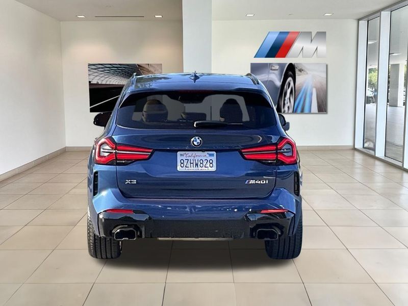 2022 BMW X3 M40iImage 9