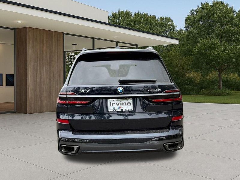 New 2026 BMW X7 xDrive40iImage 10