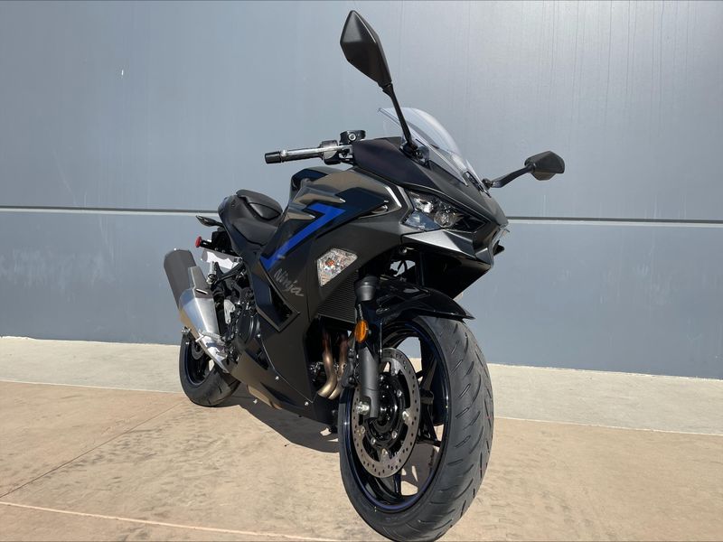 New 2025 Kawasaki NINJA 500 ABS Image 1