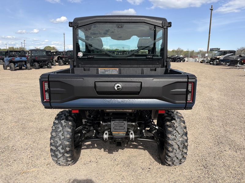 New 2026 Can-Am DEFENDER XT CAB HD11 WSCREEN 