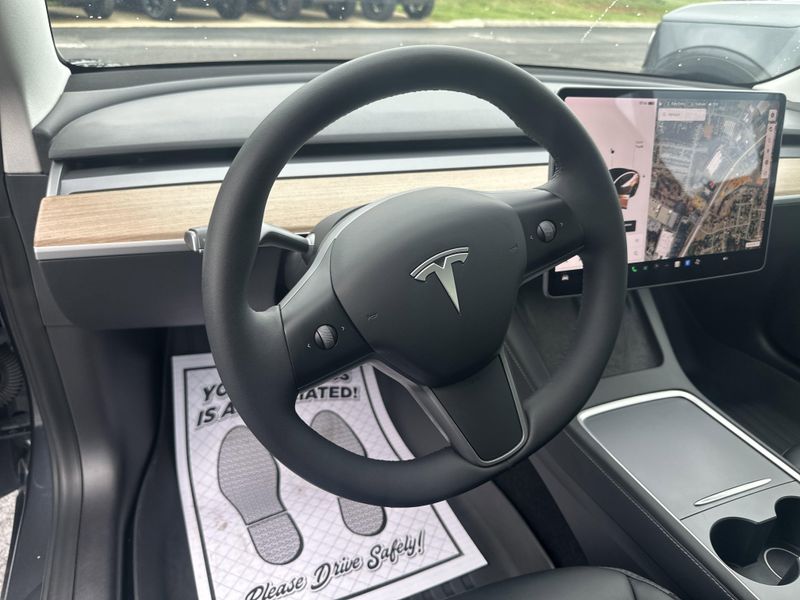 2021 Tesla Model 3 Standard Range PlusImage 23
