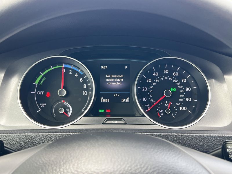 Used 2016 Volkswagen e-Golf SEImage 7