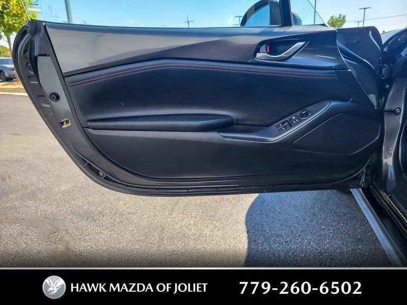 2019 Mazda MX-5 Miata Miata RF Grand Touring photo 13