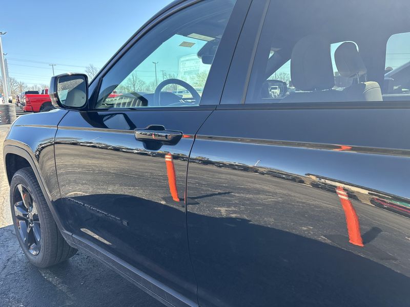 New 2026 Jeep Grand Cherokee Limited 4x4Image 15